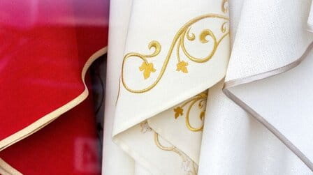 How does Christianity impact clothing? How does Christianity impact clothing?