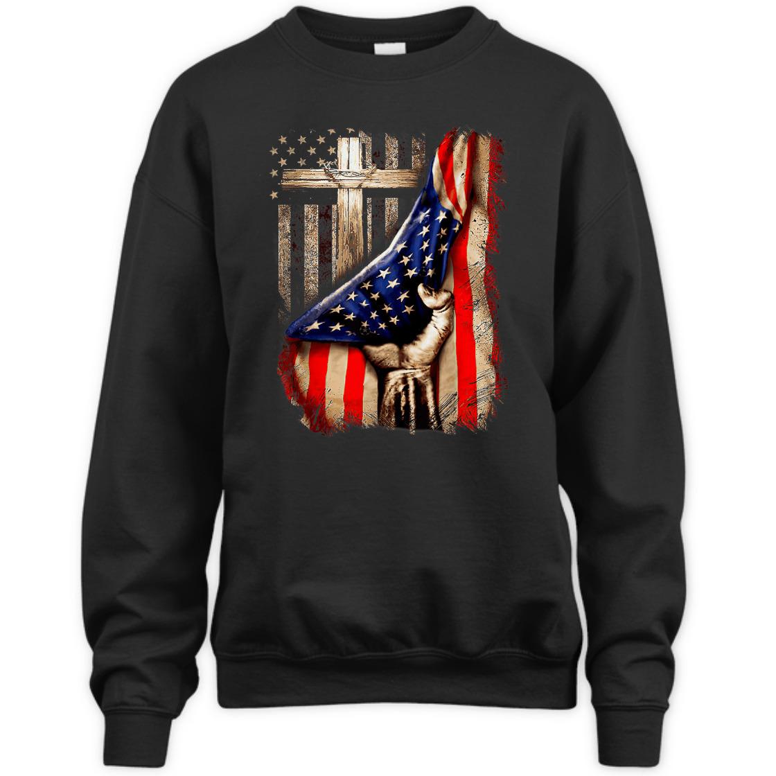 4th Of July Gift Christian Cross And American Flag Christian Patriotic T-Shirt 4th Of July Gift Christian Cross And American Flag Christian Patriotic T-Shirt