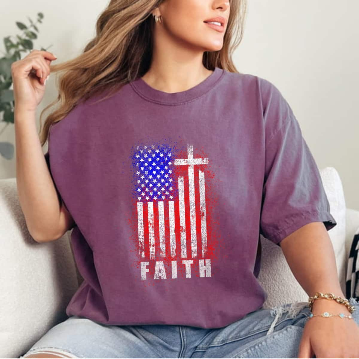 Patriotic Christian Faith Love Jesus American Flag Cross Independence Day T-Shirt