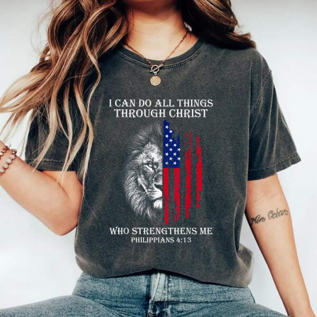 Christian I Can Do All Things Through Christ Lion Faith US Flag 4th Of July T-Shirt