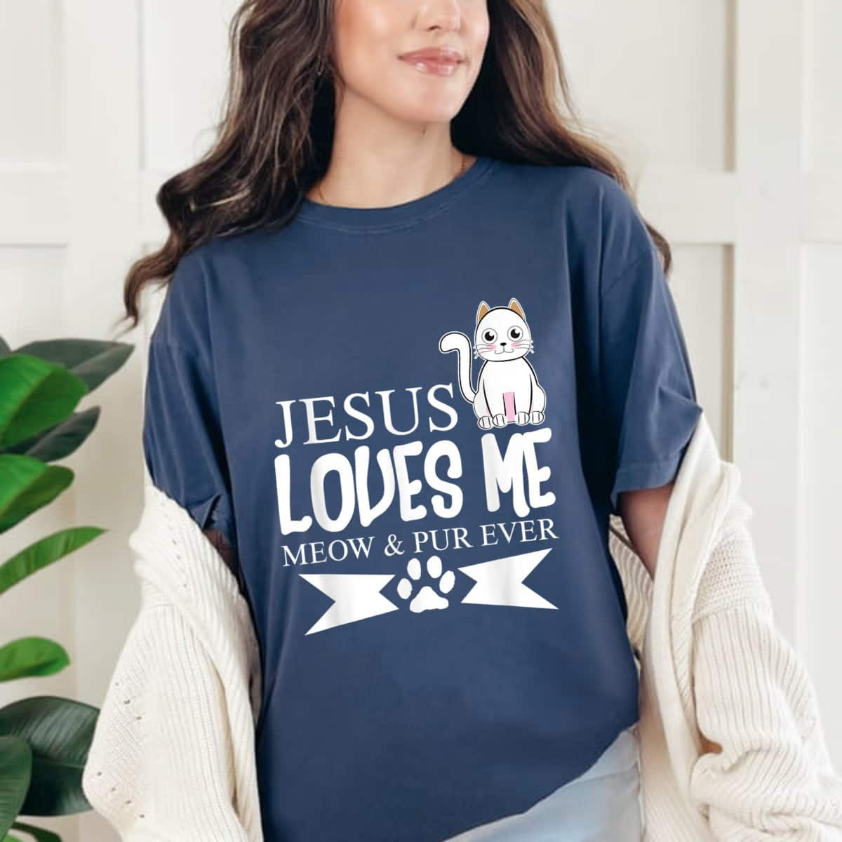 Jesus Loves Me Meow Christian Youth T-Shirt Gifts