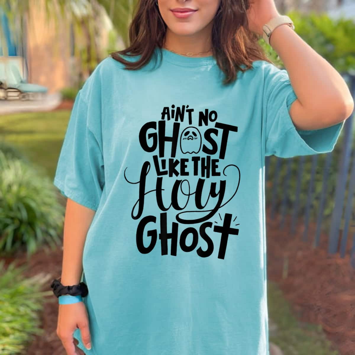 Ain't No Ghost Like The Holy Ghost Christian Halloween Gift For Friend T-Shirt Ain't No Ghost Like The Holy Ghost Christian Halloween Gift For Friend T-Shirt