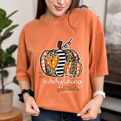 Thanksgiving In Everything Give Thanks Leopard Plaid Pumpkin T-Shirt Thanksgiving In Everything Give Thanks Leopard Plaid Pumpkin T-Shirt