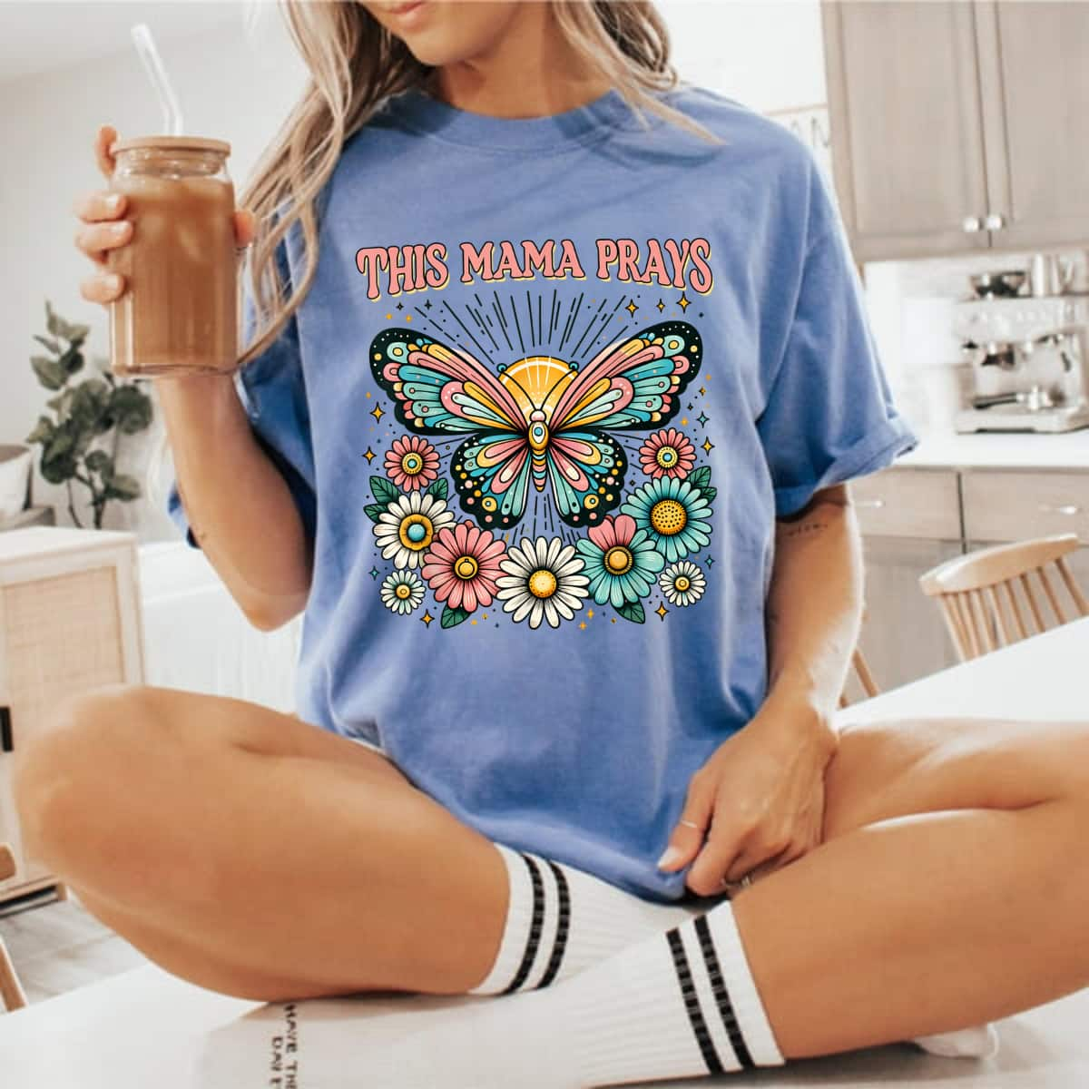 This Mama Prays Christian Mommy Faith Mother's Day Gift T-Shirt