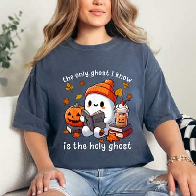 The Only Ghost I Know Is The Holy Ghost Halloween Book Lover T-Shirt